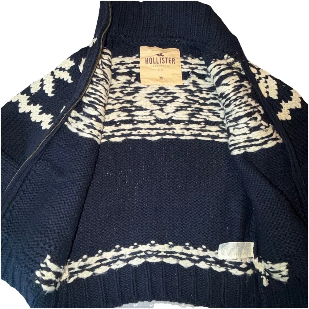 Hollister Men's Wool Blend Knit Cardigan Sweater Size M Snowflake‎ Zip Academia